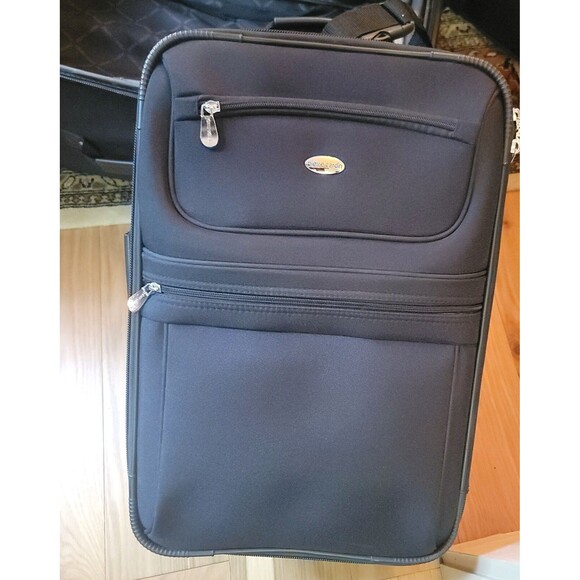 Luggage Set 3 cases MINT condition Pierre Cardin Premium Soft side Lightweight - Picture 16 of 16